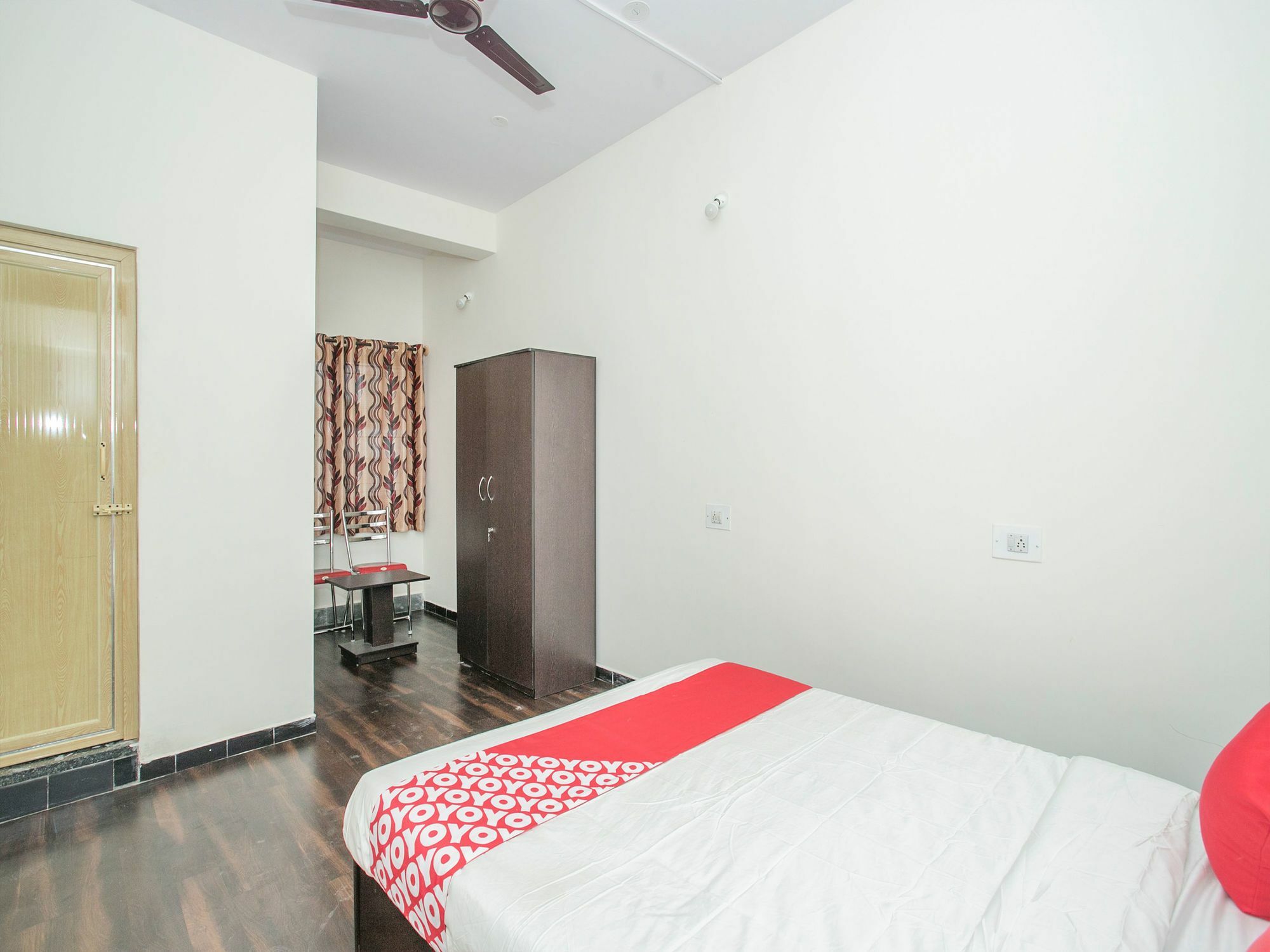 Hotel Oyo 14430 Sunshine Grand Bengaluru Zewnętrze zdjęcie