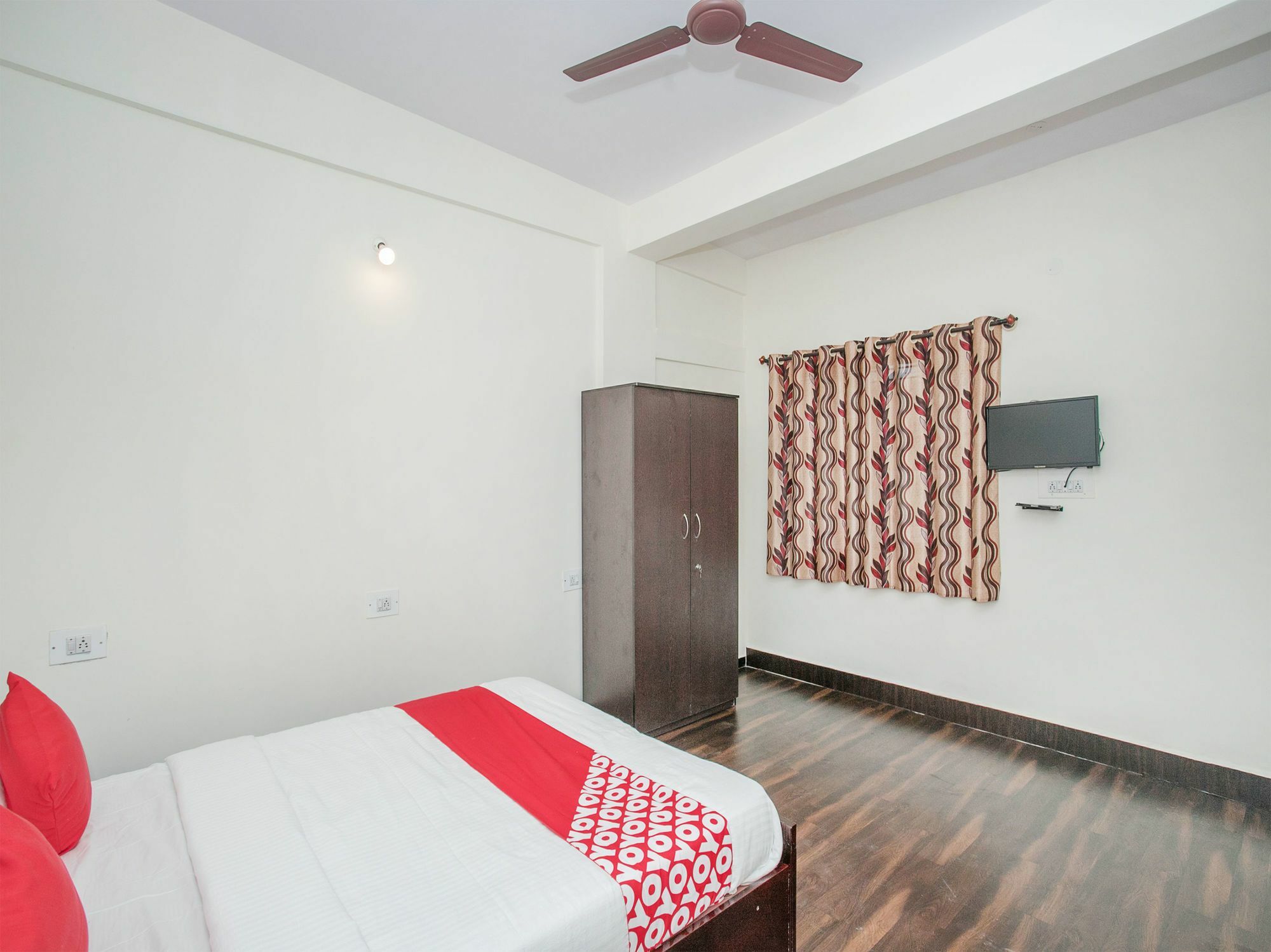 Hotel Oyo 14430 Sunshine Grand Bengaluru Zewnętrze zdjęcie