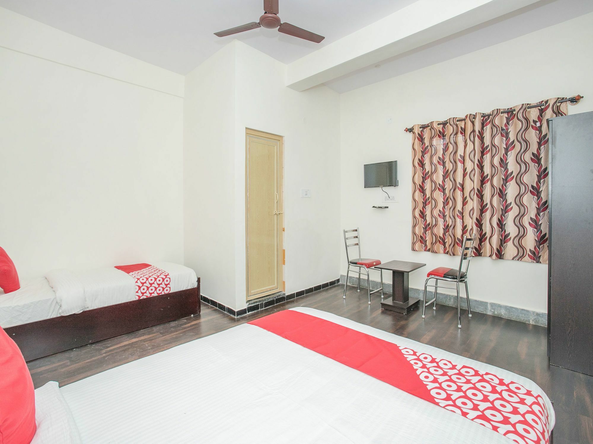 Hotel Oyo 14430 Sunshine Grand Bengaluru Zewnętrze zdjęcie